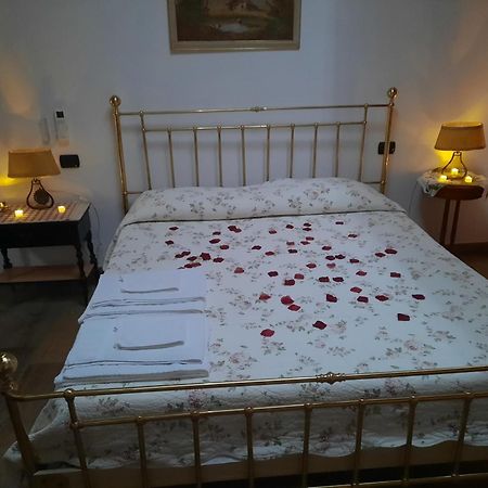 B&B Casa Santa Lucia Манерба дел Гарда Екстериор снимка