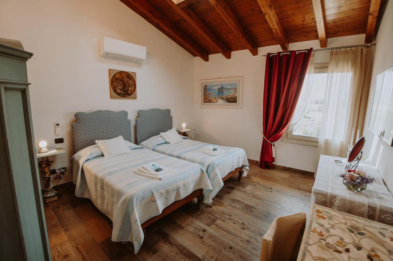 B&B Casa Santa Lucia Манерба дел Гарда Екстериор снимка