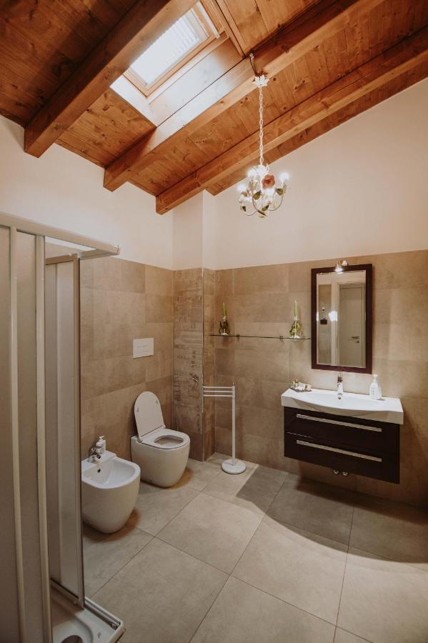 B&B Casa Santa Lucia Манерба дел Гарда Екстериор снимка